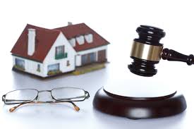 house and gavel
